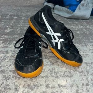 Women’s volleyball shoes